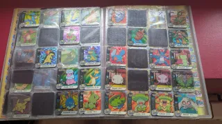 Álbum Pokémon Staks Panini.