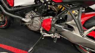 Ducati Monster 821 Roja