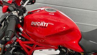 Ducati Monster 821 Roja