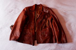Cazadora cuero vintage flecos étnica