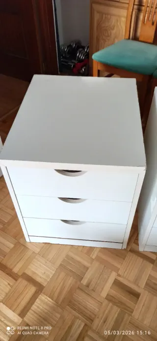 Cajoneras blancas y madera (2 unidades)