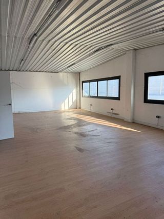 Nave industrial en alquiler en Reyes Católicos en Alcalá de Henares
