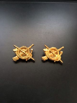 Juego 2 Pines Infantería Dorados