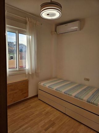 Piso en alquiler en Crta. De la Sierra en Granada