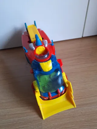 Camión Superthings. Camión de rescate. Kazoom