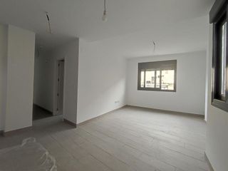 Piso en venta en El Juncal - Av. de la Paz en Sevilla