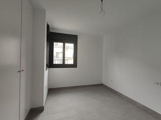 Piso en venta en El Juncal - Av. de la Paz en Sevilla