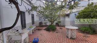 Casa adosada en venta en Centro en Cáceres