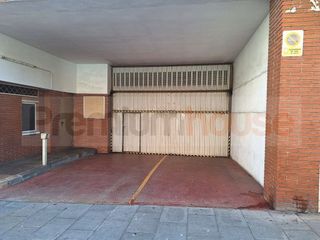 Garaje en venta en Centre - Colomeres - Rambles en Gavà