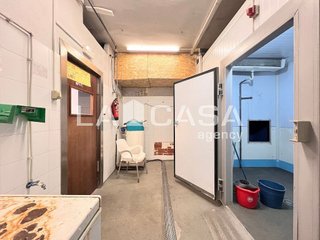 Local comercial en venta en La Verneda i la Pau en Barcelona