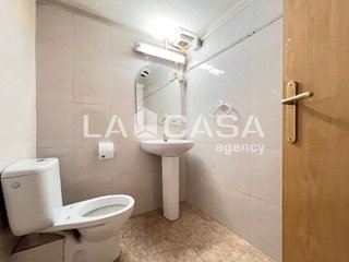 Local comercial en venta en La Verneda i la Pau en Barcelona