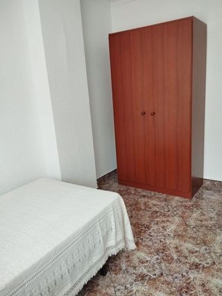 Piso en alquiler en Parque Mediterráneo - Santa Paula en Málaga