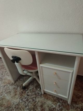 Piso en alquiler en Parque Mediterráneo - Santa Paula en Málaga