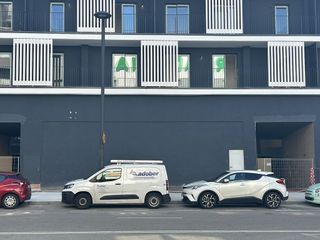 Local comercial en venta en Vallobín - La Florida en Oviedo