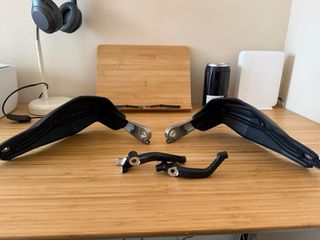 Kit paramanos Triumph Scrambler 1200 Originales