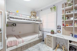 Piso en venta en Cervantes en Granada