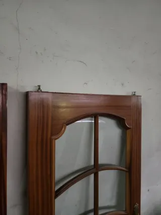 Puertas de madera maciza con cristal