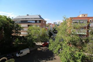 Piso en alquiler en Nueva España en Madrid