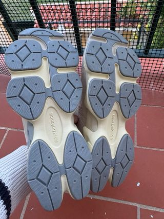 New Balance 9060 Gris