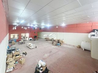 Nave industrial en venta en Lucena