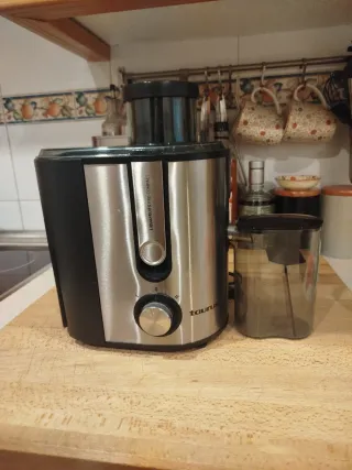 Licuadora Taurus Liquafruits Pro Compact