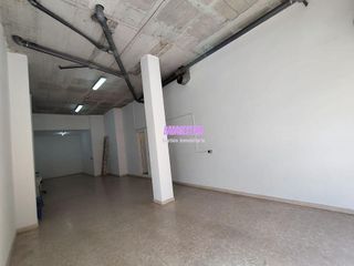 Local comercial en venta en Artigas - Llefià en Badalona