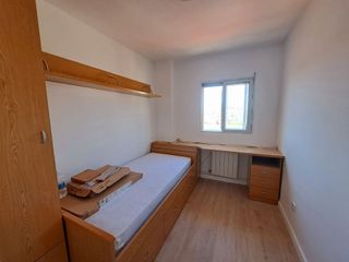 Piso en venta en Pintores-Ferial en Parla