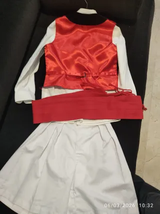 Traje Huertano Completo talla 8, esparteñas 34