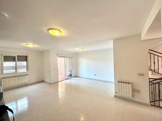 Casa adosada en venta en Ensanche en Alcalá de Henares