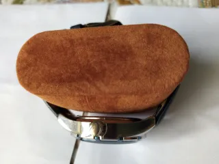 Reloj Marea Negro y Plateado