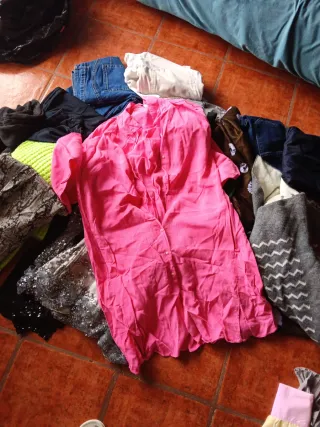 Lote Ropa Mujer varias tallas, más de 20 prendas