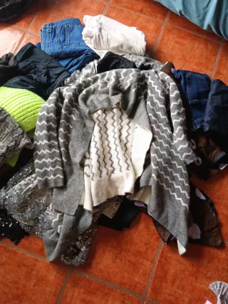 Lote Ropa Mujer varias tallas, más de 20 prendas