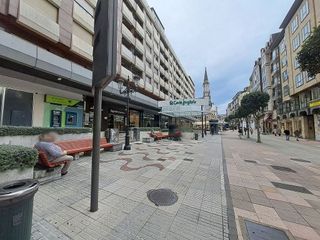 Local comercial en alquiler en Zona Teatro Campoamor en Oviedo