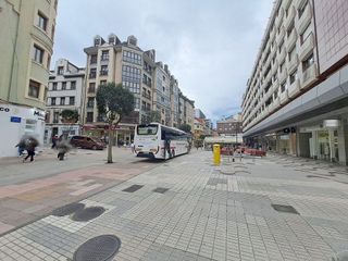 Local comercial en alquiler en Zona Teatro Campoamor en Oviedo