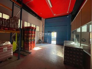 Nave industrial en alquiler en Las Tablas en Madrid