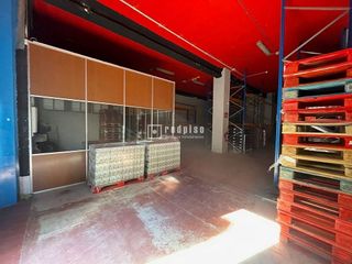 Nave industrial en alquiler en Las Tablas en Madrid