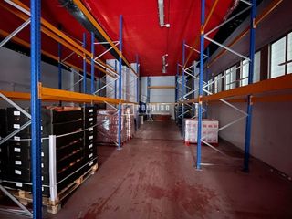 Nave industrial en alquiler en Las Tablas en Madrid