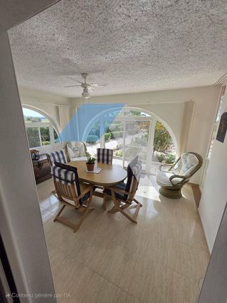 Chalet en venta en Las Bayas en Elche