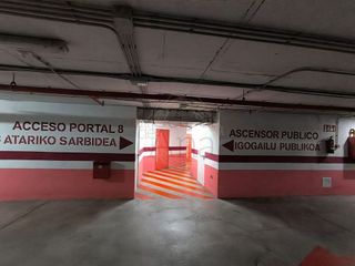 Garaje en venta en Barrio de Abando en Bilbao