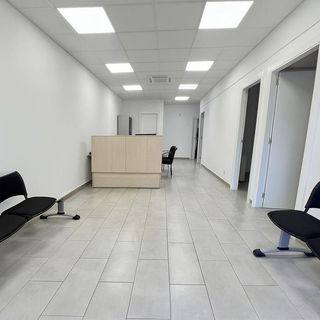 Local comercial en alquiler en Centre - Joan Prim en Granollers