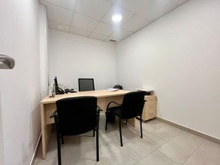 Local comercial en alquiler en Centre - Joan Prim en Granollers