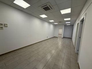 Local comercial en alquiler en Centre - Joan Prim en Granollers