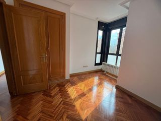 Piso en alquiler en Costillares en Madrid