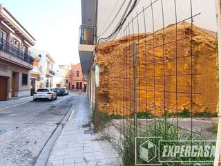 Terreno en venta en Centro Ciudad en Manises