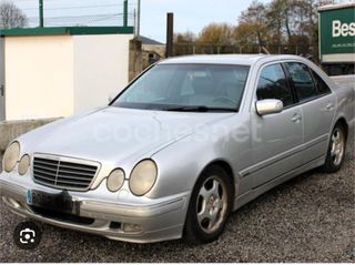 Mercedes-Benz Clase E 2001