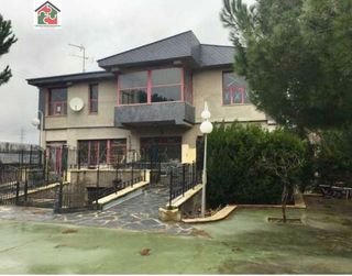 Hotel en venta en Villares de la Reina