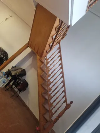 Escalera de madera