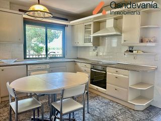 Chalet en venta en Zuera