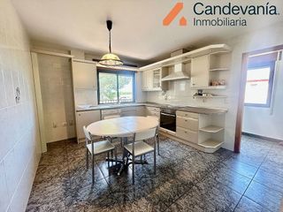 Chalet en venta en Zuera