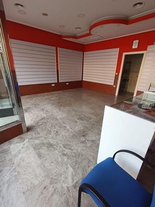 Local comercial en venta en Huerta de la Reina - Trassierra en Córdoba